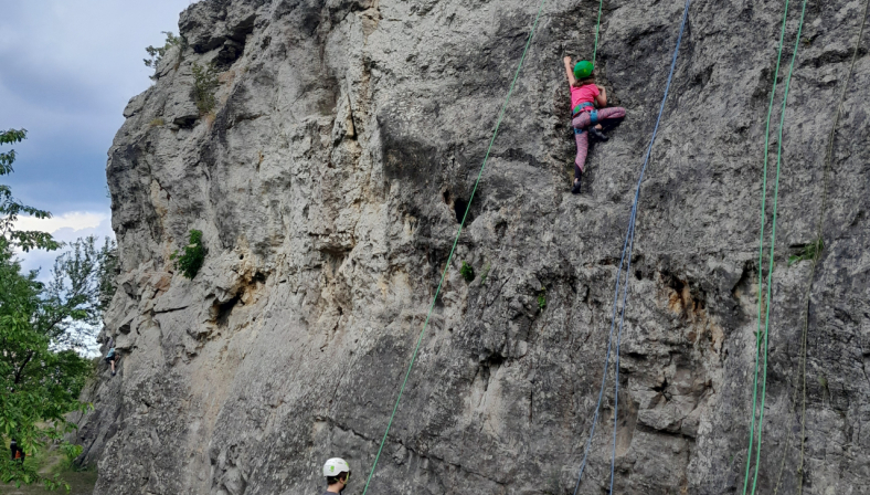 Jedeme na skály s mladšími